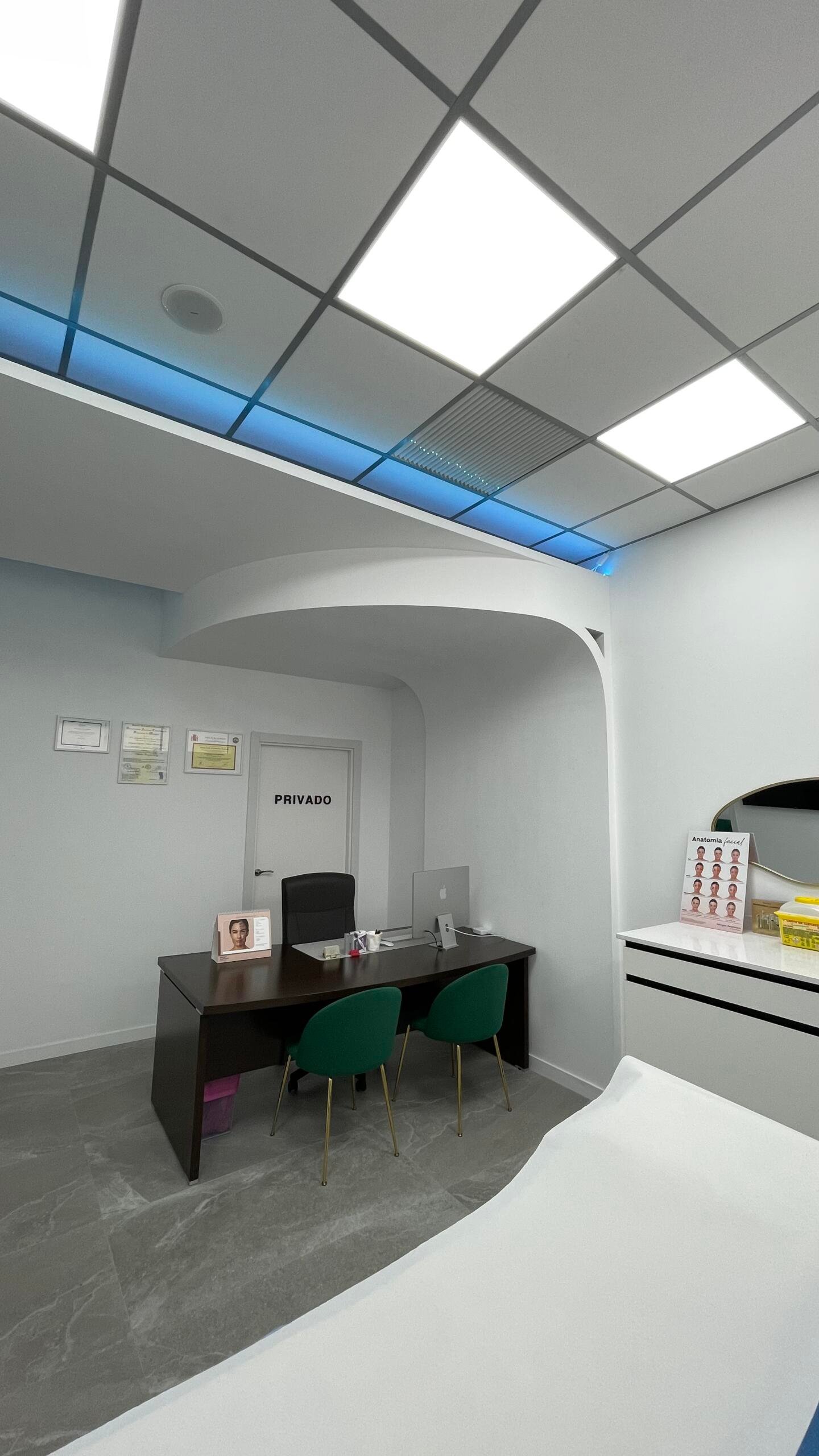 mesa profesional clinica estetica phiaderm