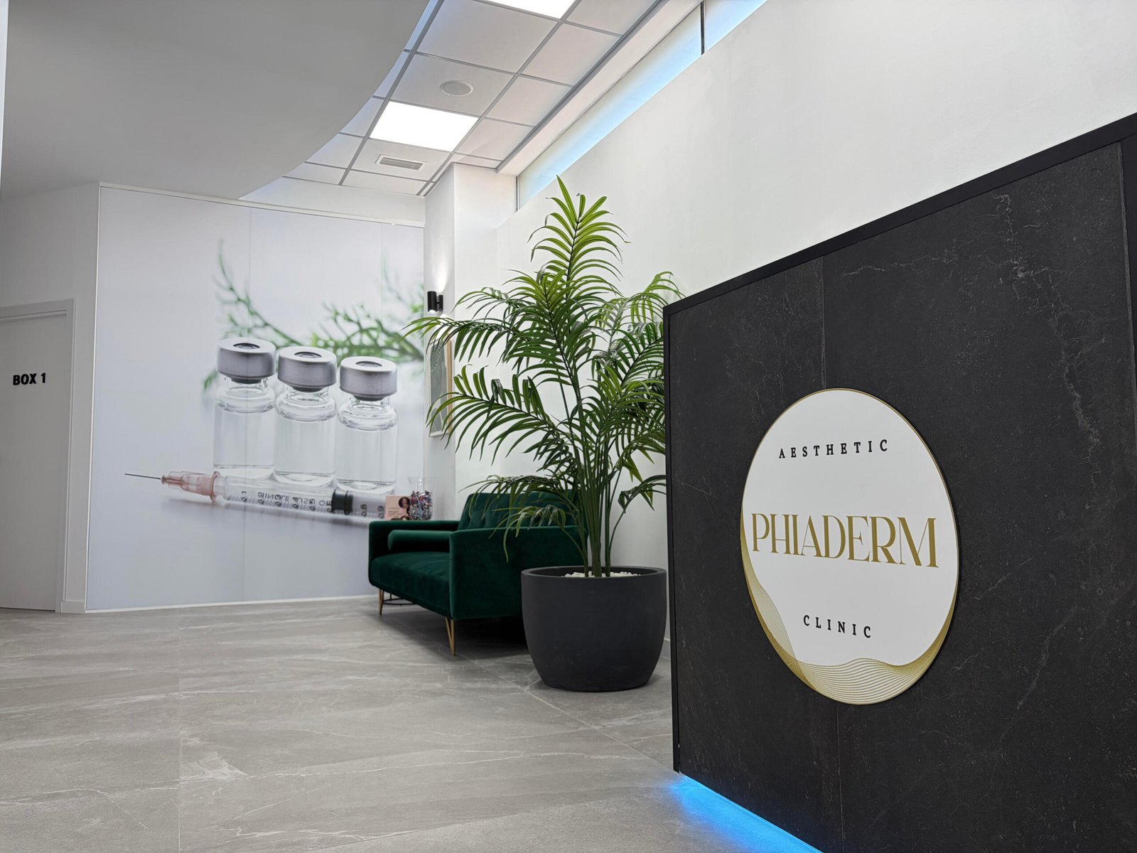 rececpcion clinica estetica phiaderm